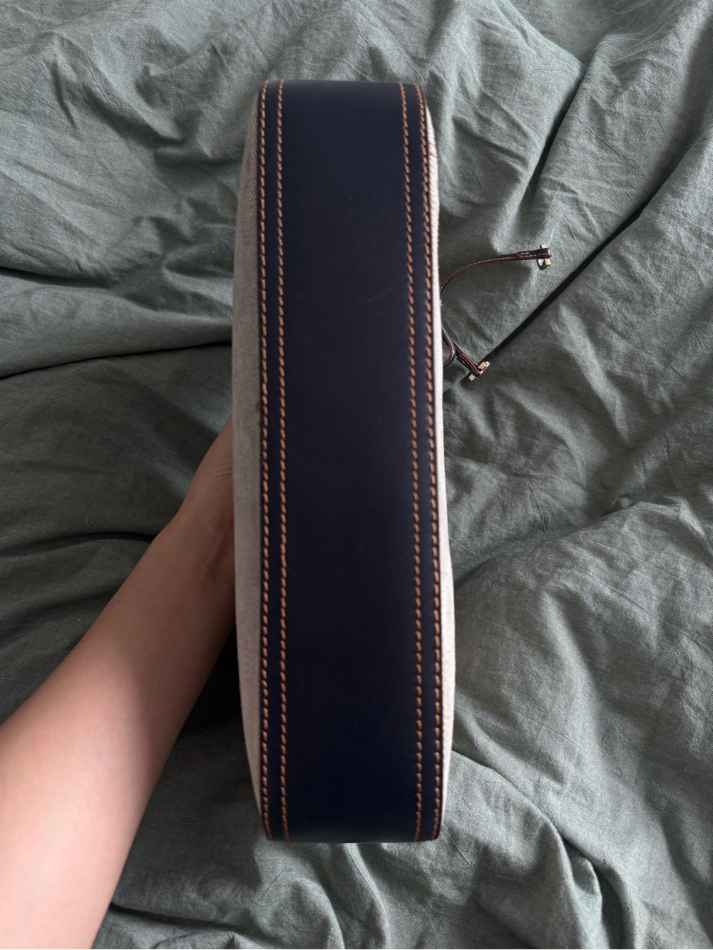 Salvatore Ferragamo Light Blue Beige and Navy Logo-Lined Shoulder Bag - Picture 6 of 7